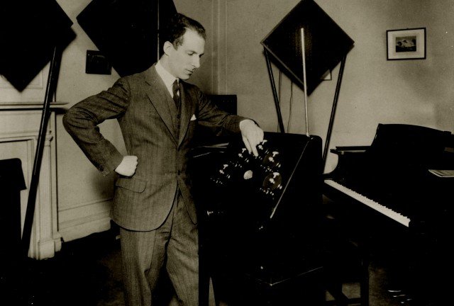 Theremin jazz store